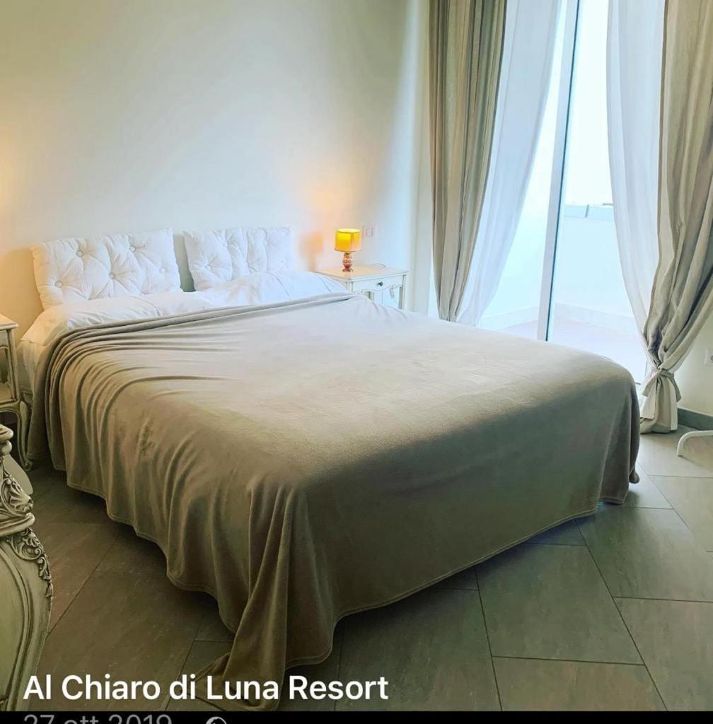 Al Chiaro Di Luna Resort Borgo Pantano Екстер'єр фото