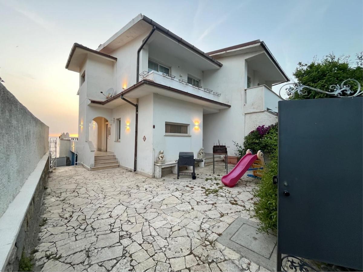 Al Chiaro Di Luna Resort Borgo Pantano Екстер'єр фото